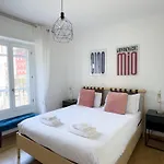 The Boutique Houses - Steps Away From The Duomo Area